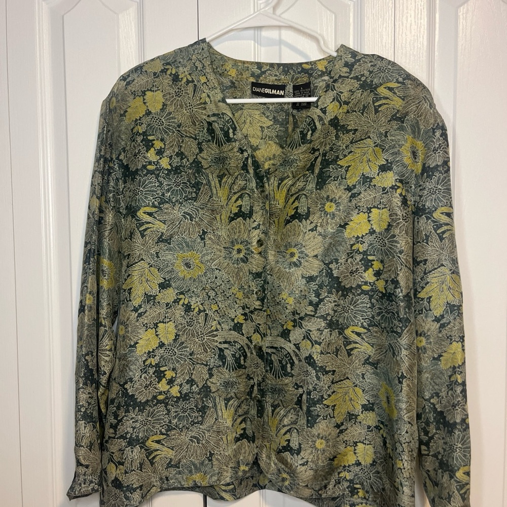 Diane Gilman 100% silk blouse